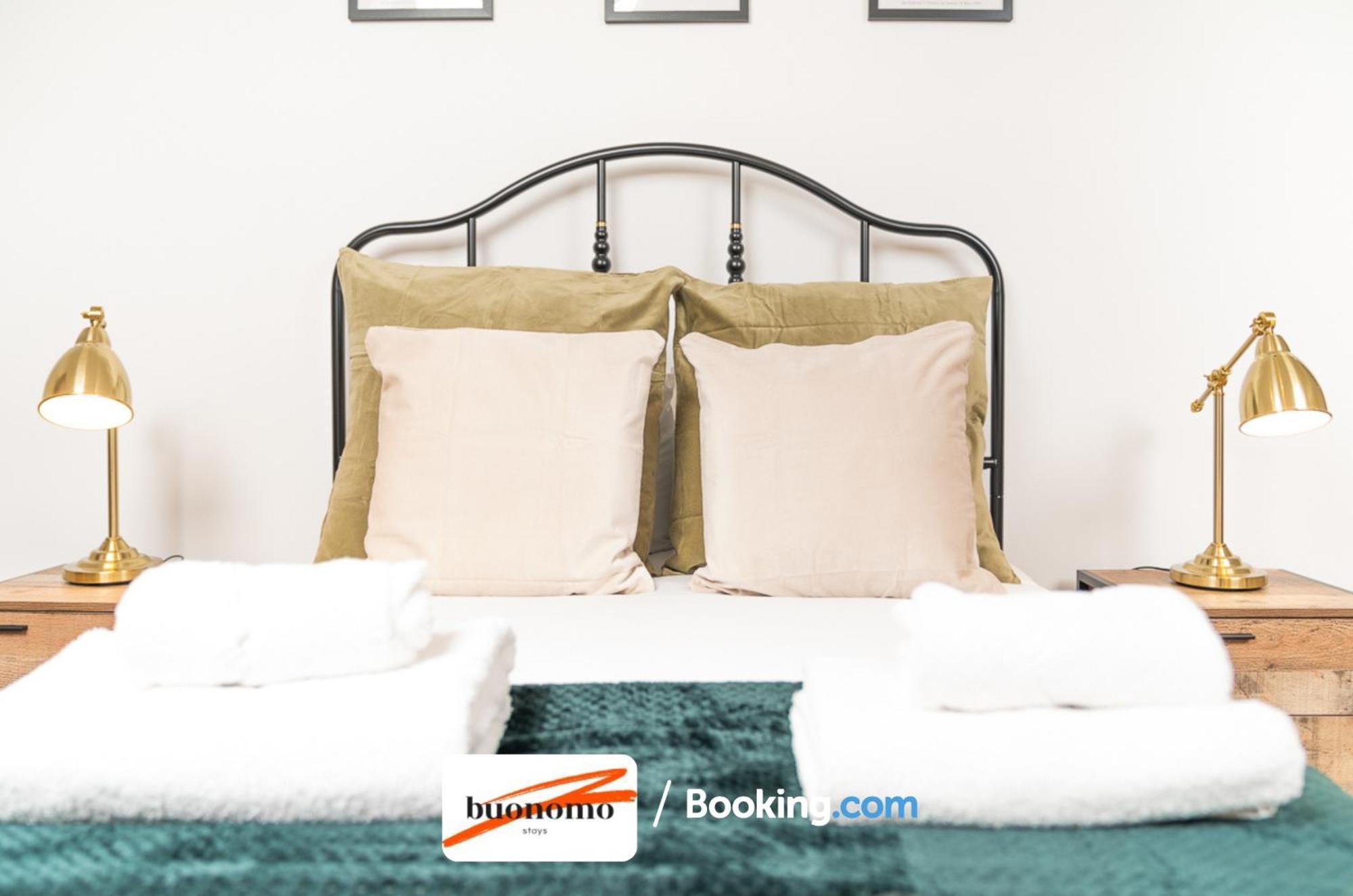 Two Bedroom Apartment At Buonomo Stays Short Lets & Serviced Accommodation ロンドン エクステリア 写真