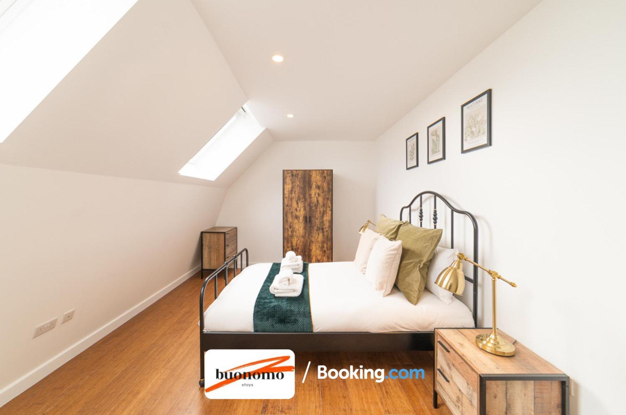 Two Bedroom Apartment At Buonomo Stays Short Lets & Serviced Accommodation ロンドン エクステリア 写真